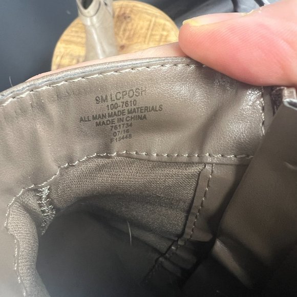 Liz Claiborne Posh Women's Dark Taupe Ankle Boots Size 9M - Picture 16 of 17